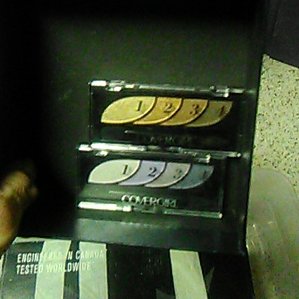 Eye shadow